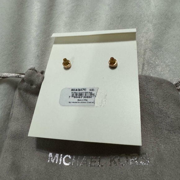 ⭐️ NWOT Michael Kors studs - Picture 5 of 5
